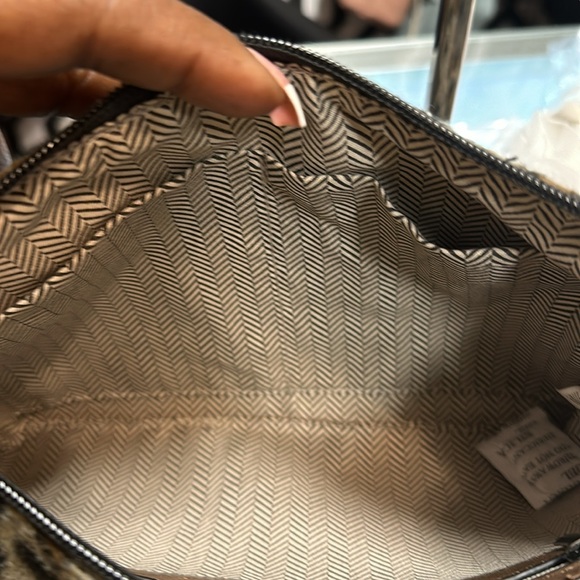 A Vegan animal print clutch with a shoulder strap - Picture 6 of 11